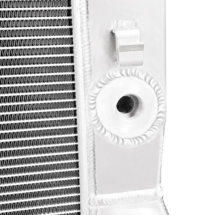 Mishimoto Chevrolet/GMC 6.6L Duramax Aluminium Radiator (2011-2016)