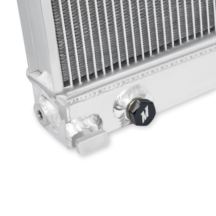 Mishimoto Toyota Tundra 4.6L/4.7L/5.7L Aluminium Radiator (2007+)